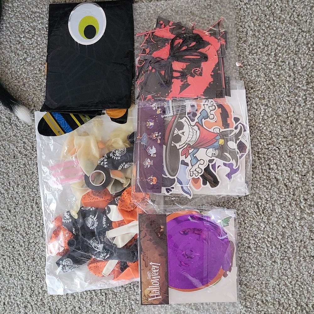 Halloween decor set